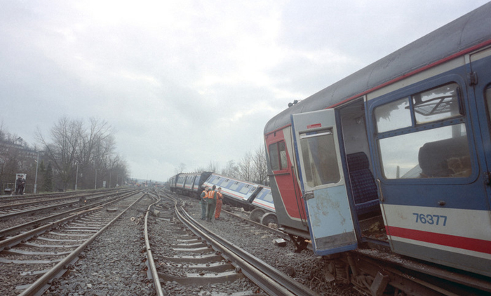 Purley train crash , derailed train 