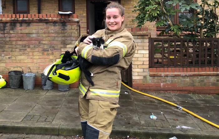 Jessica New rescues kitten from house fire on her 21st birthday