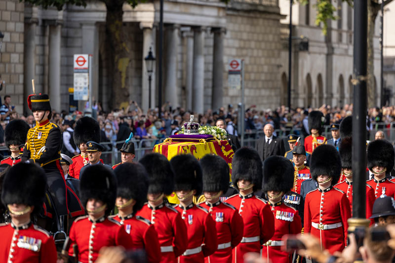 UK Armed Forces convey The Queen’s coffin to Westminster Hall for lying-in-state.